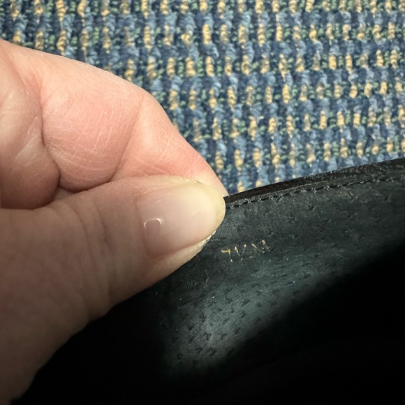 Mezzo by Vaneli leather cap toe pumps with kitten heels. Size 7.5 M. EUC - Picture 7 of 7